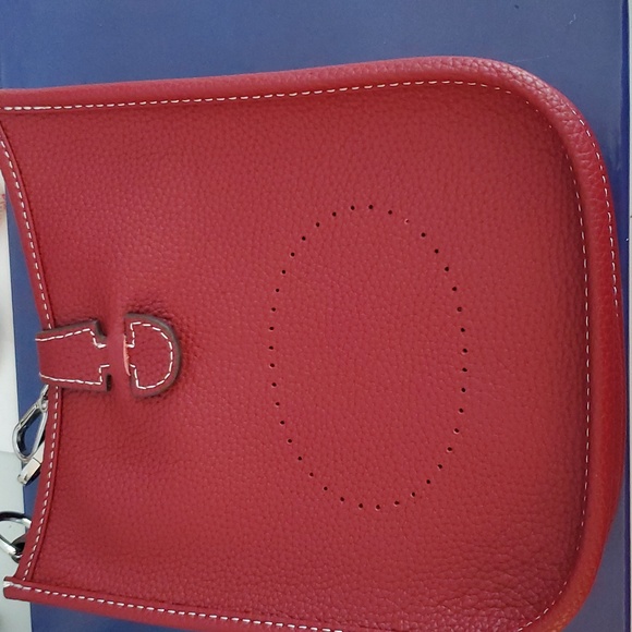 Red Leather Women's Crossbody Bag - Picture 2 of 5